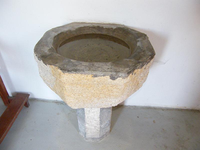 Pia Baptismal.JPG
